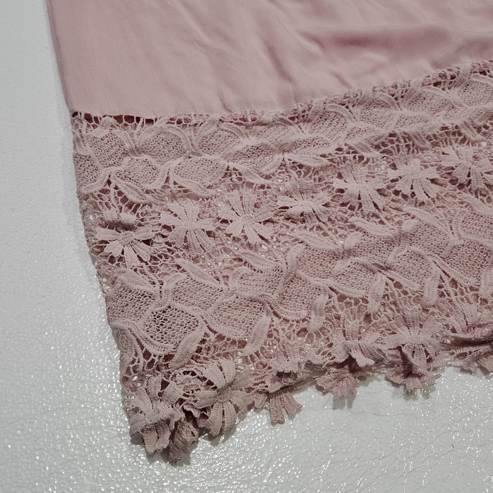 Solitaire Pink Lace Off-Shoulder Cover Up NWT - Picture 3 of 6